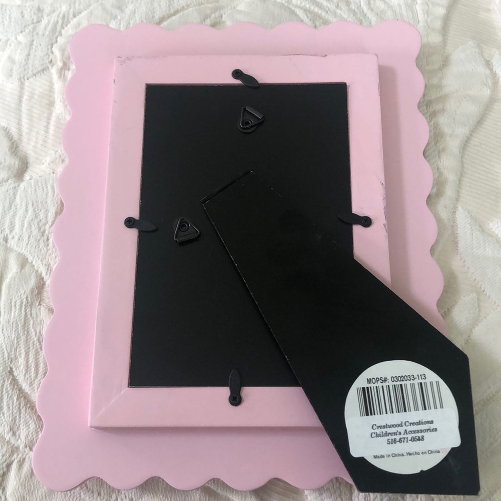 Adorable Picture Frame - Picture 3 of 6